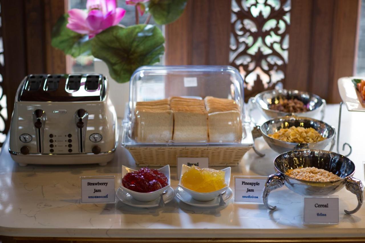 True Siam Rangnam Hotel Бангкок Екстер'єр фото